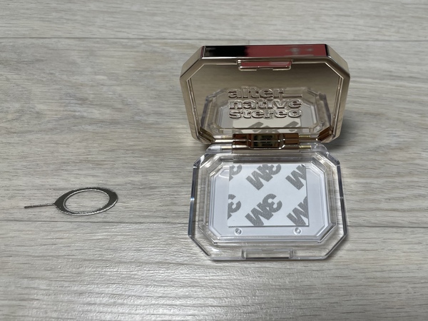 블러싱 팬던트 조립중인 사진