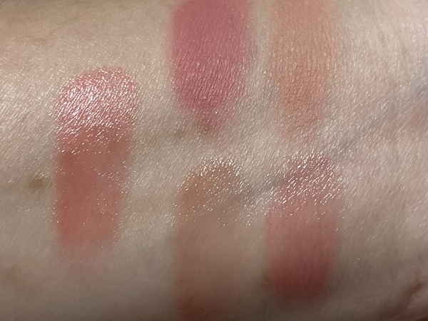 블러싱 펜던트 발색