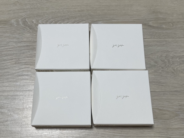 제스젭 포트레이트 오브 팔레트 상자 사진