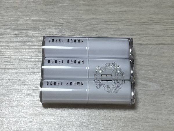 바비브라운 엑스트라 컬러 샤인 케이스 사진