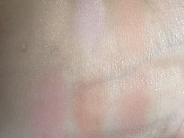 컬러그램 블러셔 발색