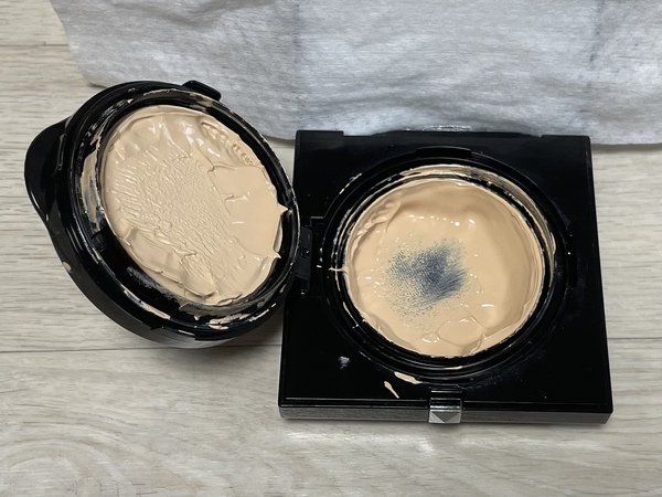 지방시 쿠션 열은 사진