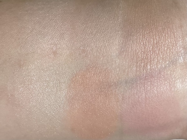 디어 팔레트 발색