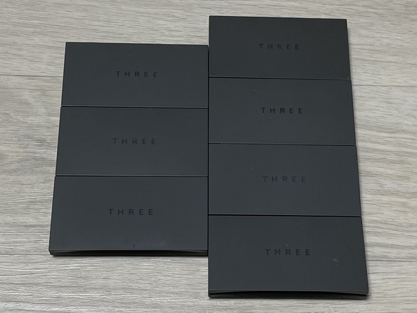 쓰리 치키 시크 블러셔 케이스 사진