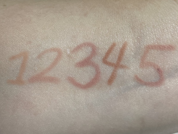 컬러그램 립펜슬 발색