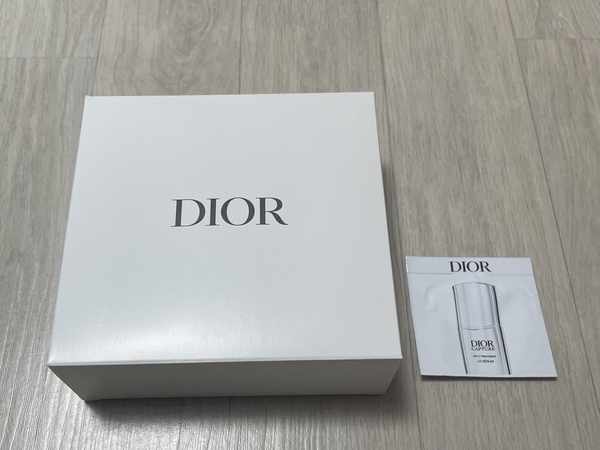 디올 사은품 사진