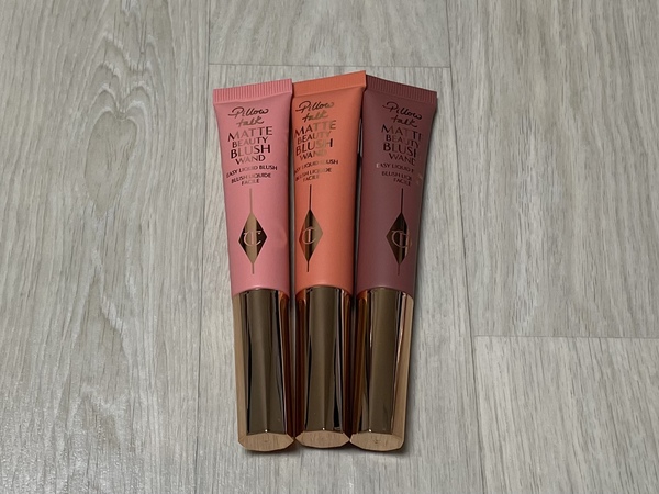 샬롯틸버리 필로우 토크 매트 뷰티 블러쉬 완드 케이스 사진