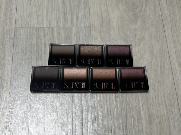 써랏 아티스티크 아이섀도우 케이스 사진