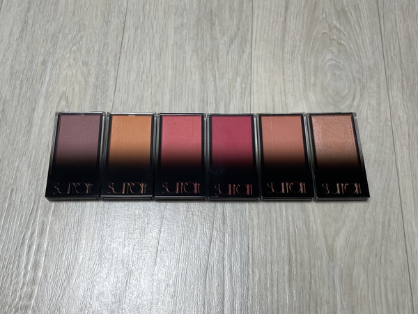 써랏 아티스티크 블러쉬 케이스 사진