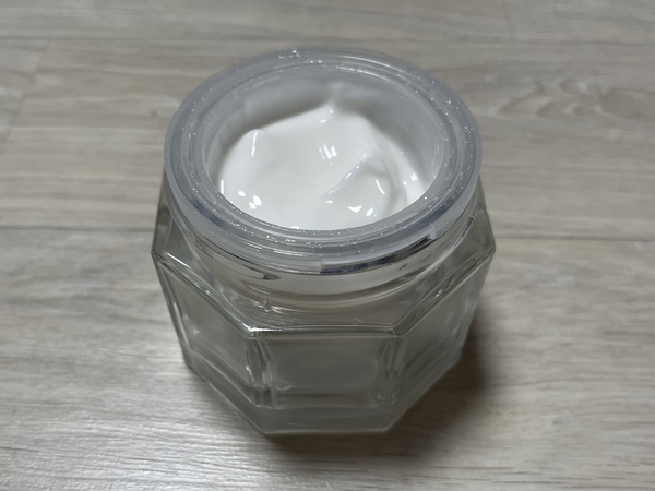 샬롯틸버리 매직 워터 크림 케이스 사진