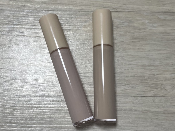 세럼 비비 스파츌라 케이스에 담은 사진