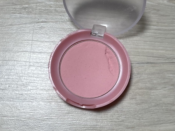 에뛰드 블러셔 팬 색