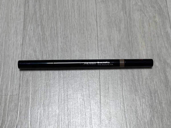 시세이도 브로우 잉크트리오 케이스 사진