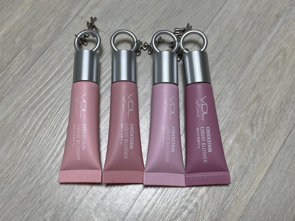 VDL 리퀴드 블러셔 케이스 사진