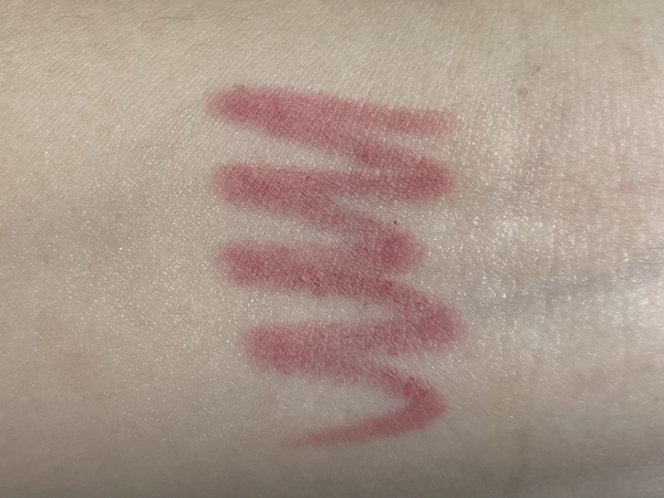 네이밍 립펜슬 발색