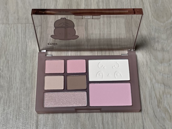 에뛰드 플레이 멀티 아이즈 케이스 사진