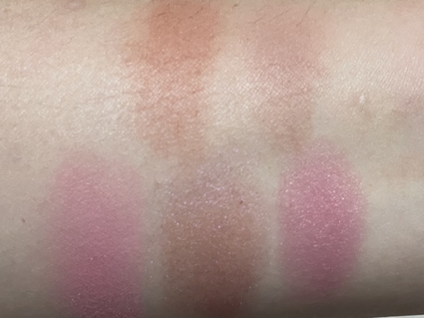 오프라 블러쉬 발색