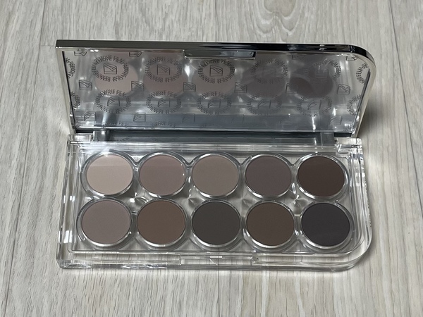 루미르 팔레트 케이스 사진