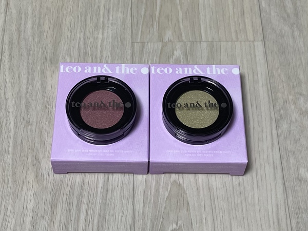 테오앤더 증정품 사진