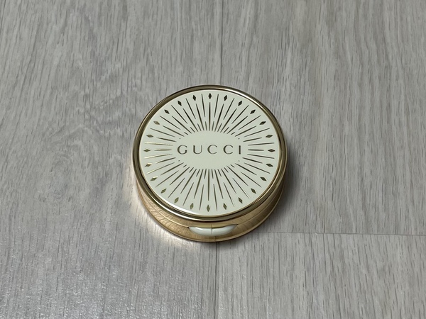 구찌 글로우 블러쉬 케이스 사진