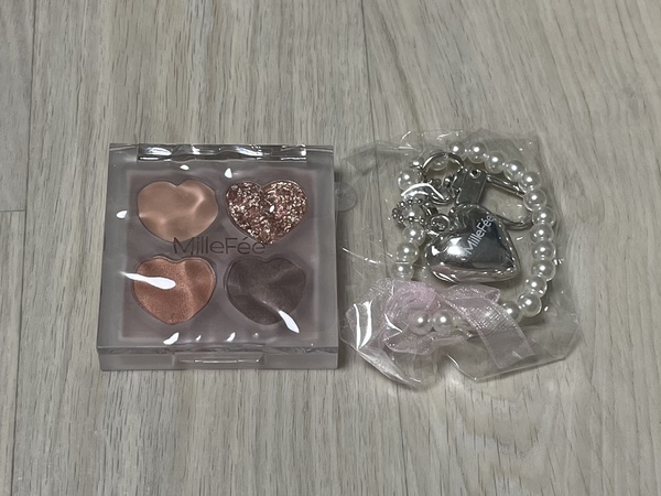 밀퓌 푸쿠푸쿠 애교살 팔레트 케이스 사진