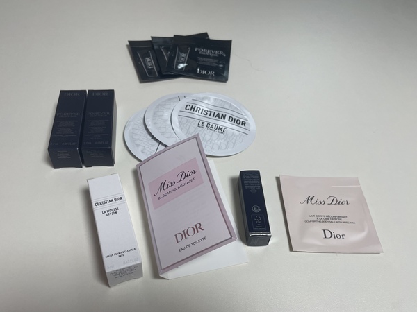 디올 사은품 사진